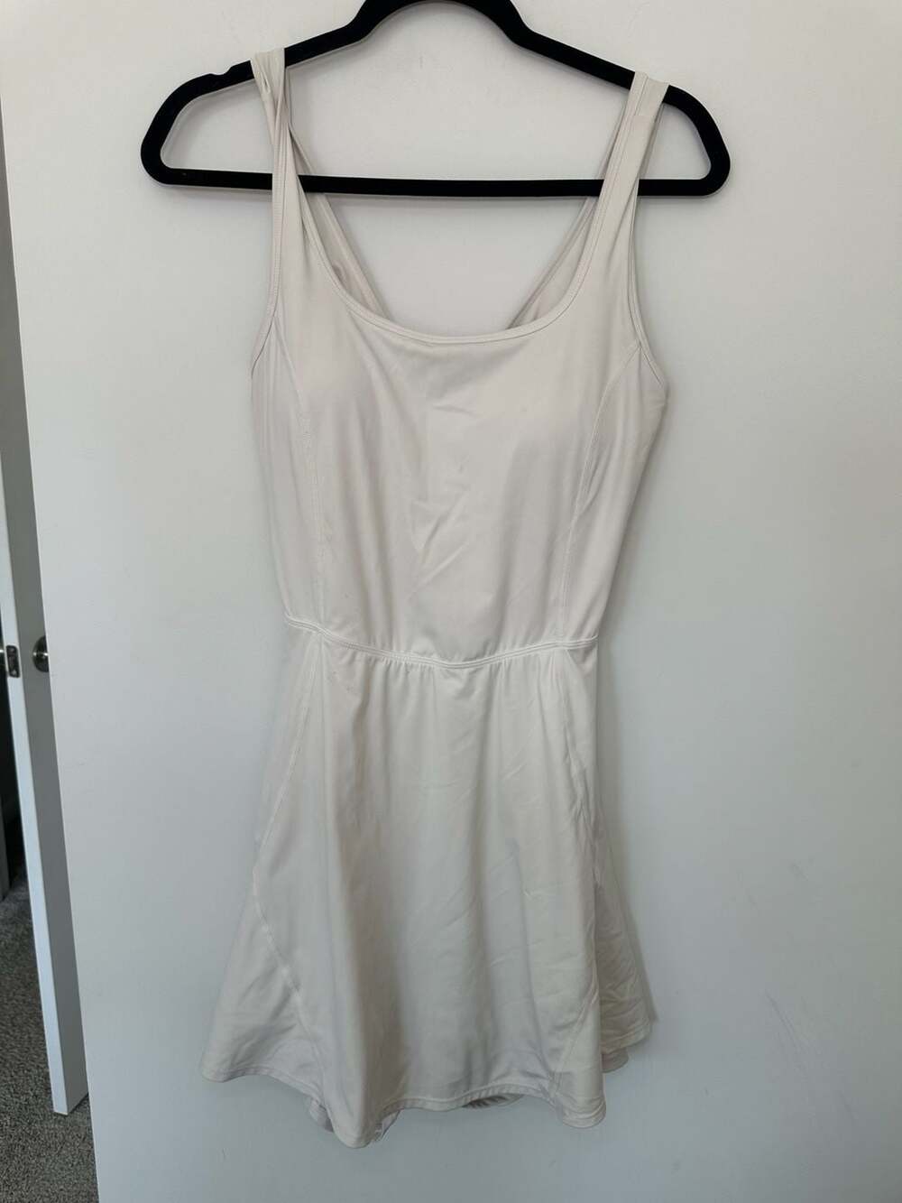 Halara Athletic Dress Size L White Scoop Neck Built-In Shorts